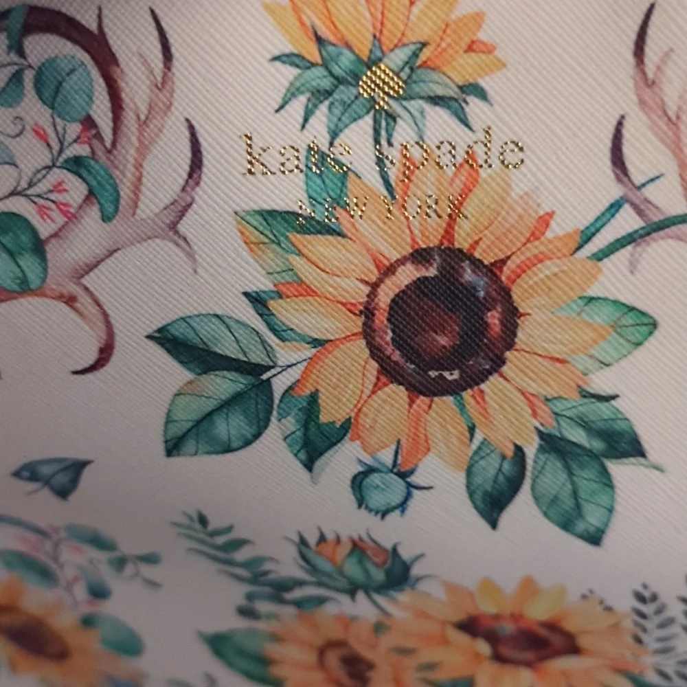 Well Used Kate Spade 🌻 Tote - Picture 12 of 17